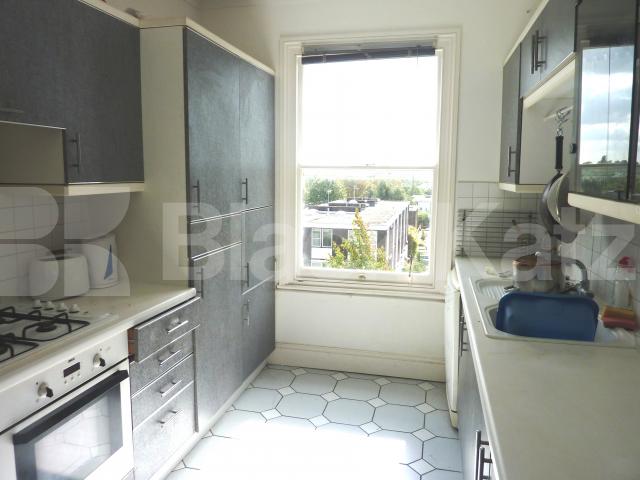 			WALKING DISTANCE TO PRIMROSE HILL!, 2 Bedroom, 1 bath, 1 reception Flat			 Fellows Road, SWISS COTTAGE/HAMPSTEAD